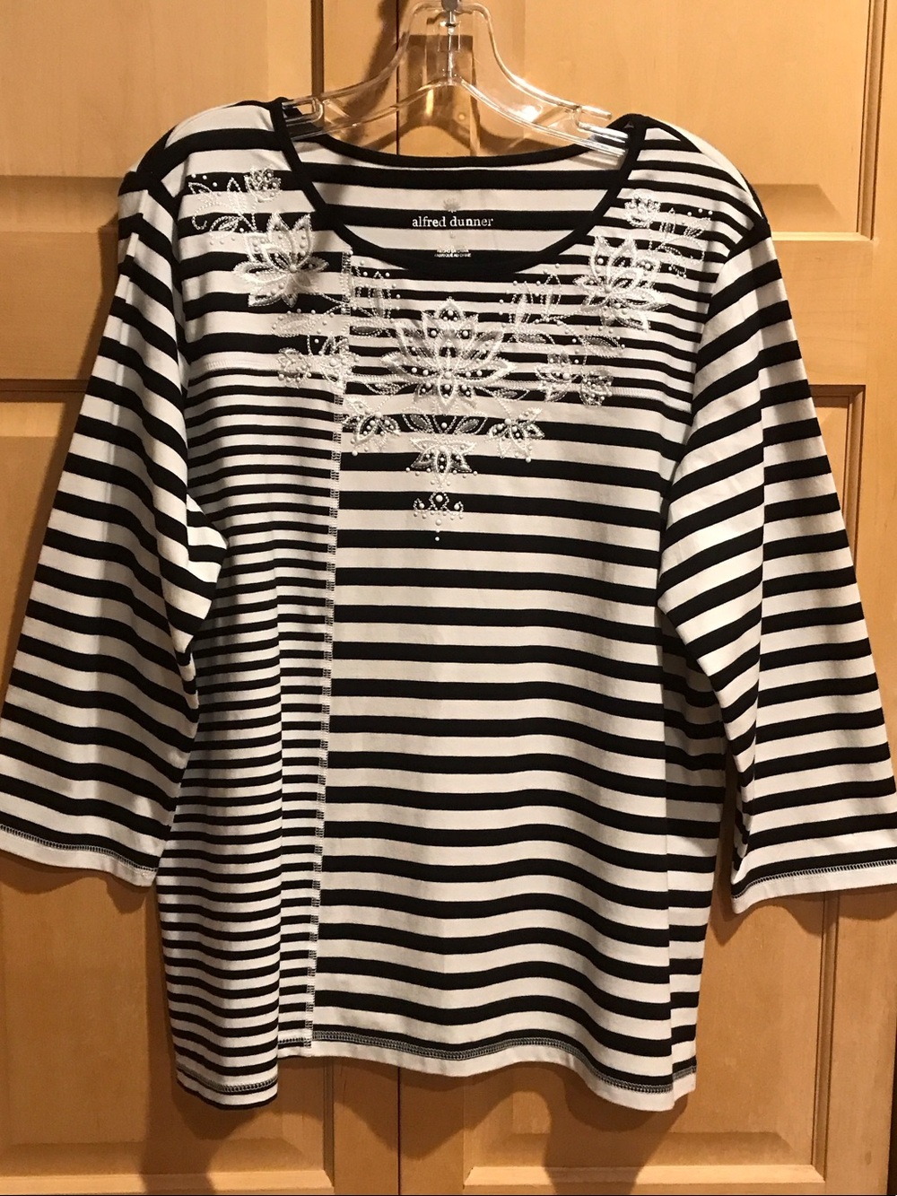 New Alfred Dunner Black and White Striped 3/4 Sleeve Embellished Top